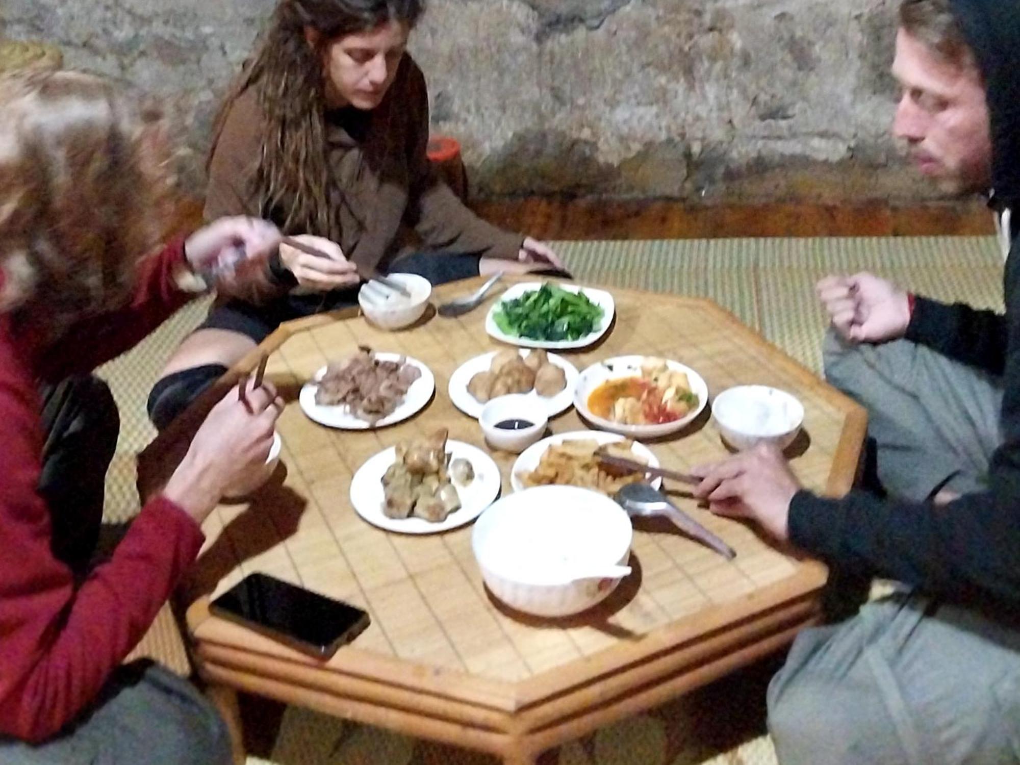 Trieu Hoan Homestay Cao Bang Esterno foto
